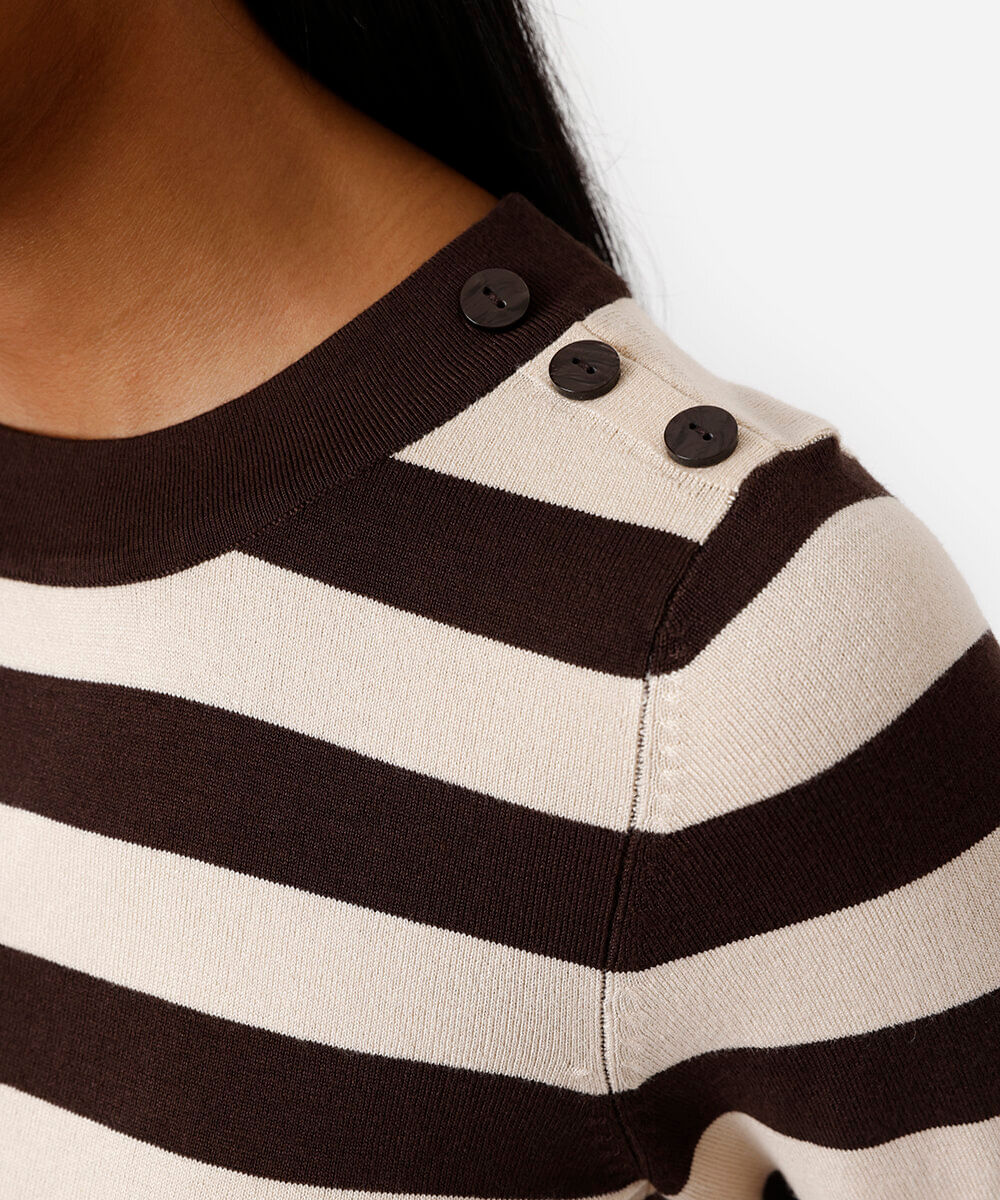 blusa feminina de tricot listrada marrom