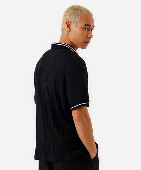 polo box fit masculina com bordado canelada preta