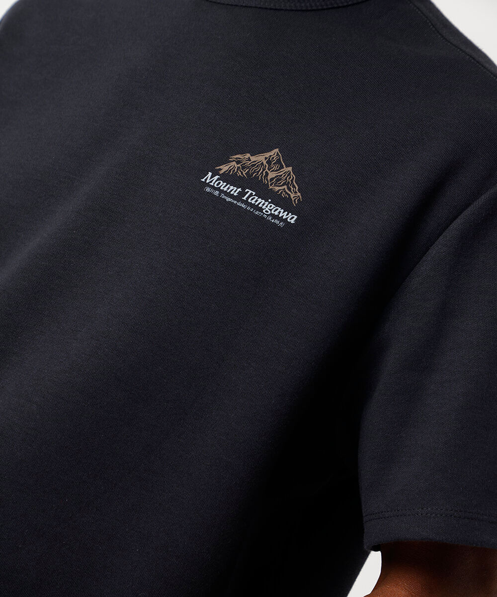 camiseta box fit masculina com algodão estampada preta