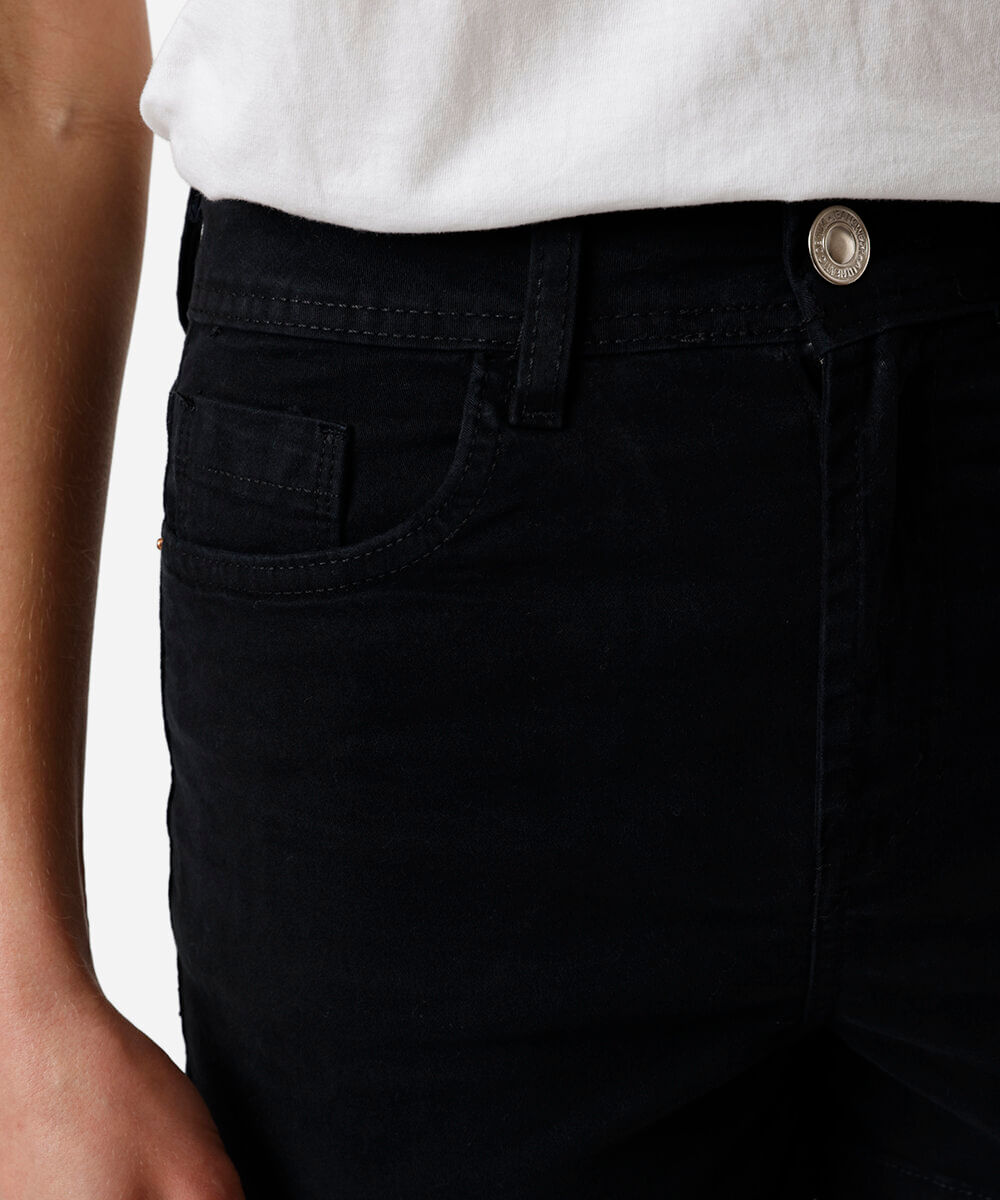 short hot pant feminino de sarja cintura alta preto