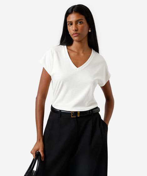 camiseta feminina de algodão peruano decote v off white