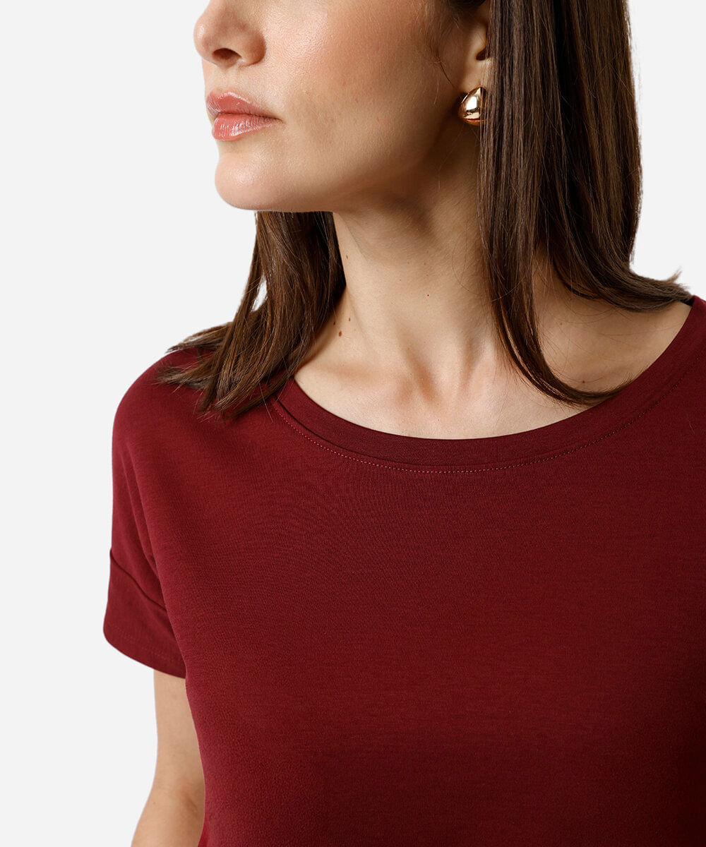 camiseta feminina de algodão peruano decote redondo vinho