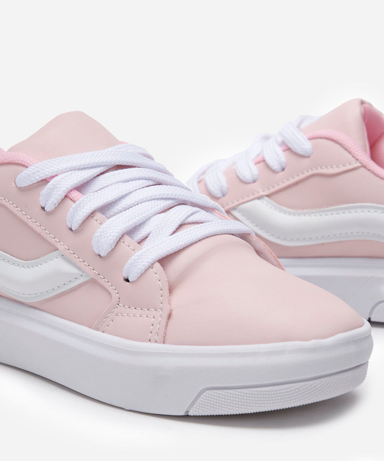 tênis infantil com faixa lateral rosa