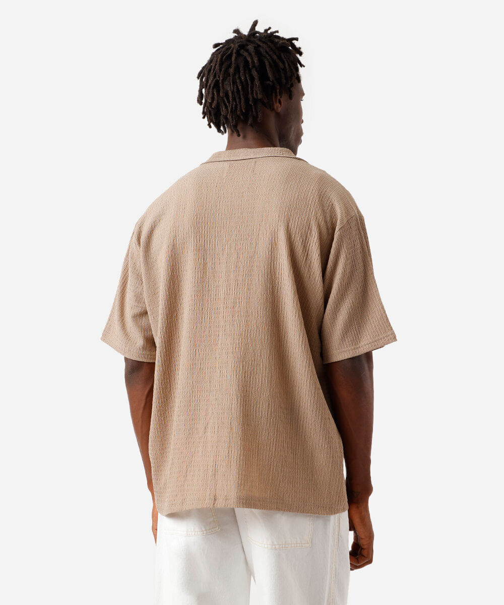 camisa masculina manga curta texturizada bege