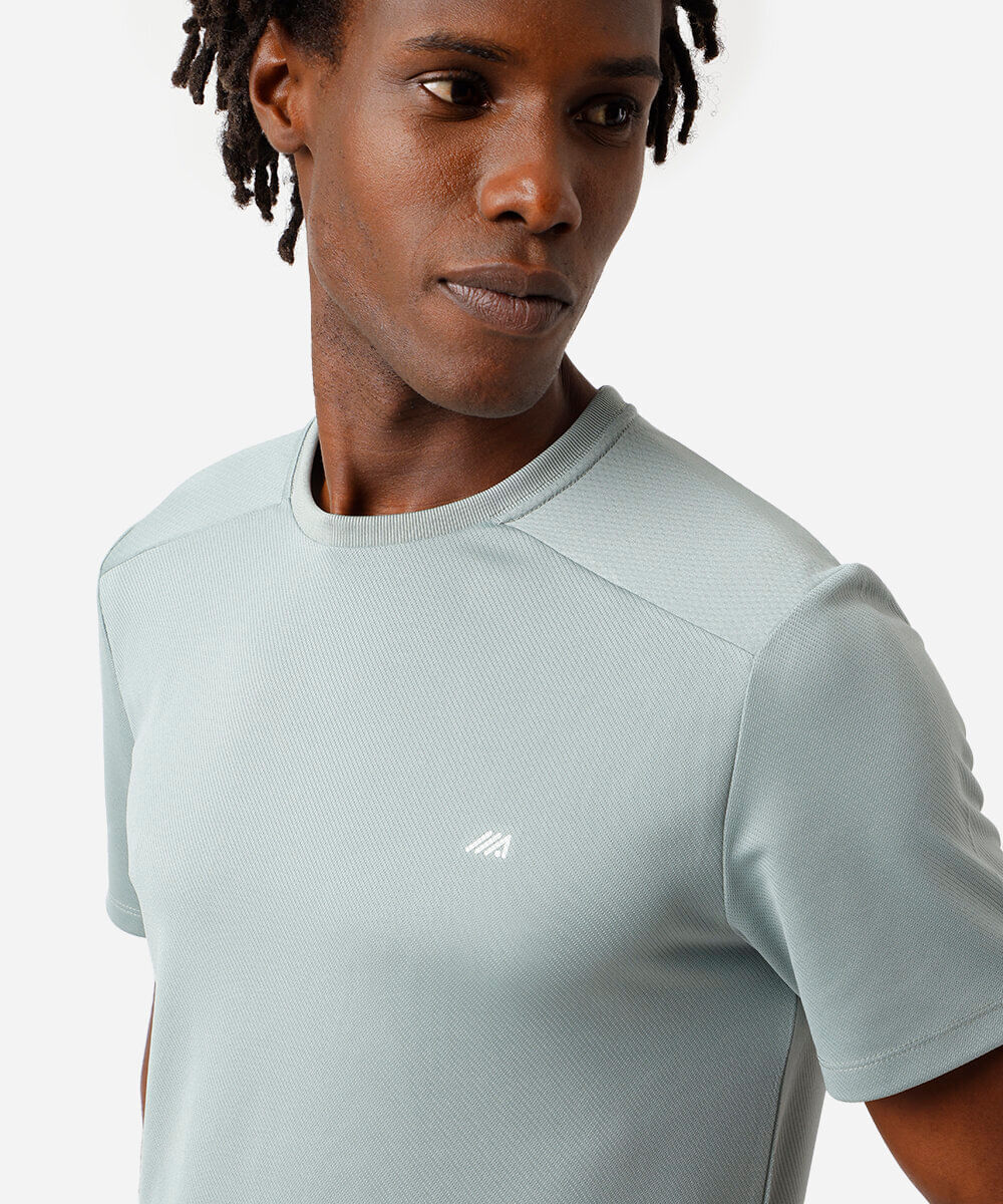 camiseta masculina esportiva com recorte verde