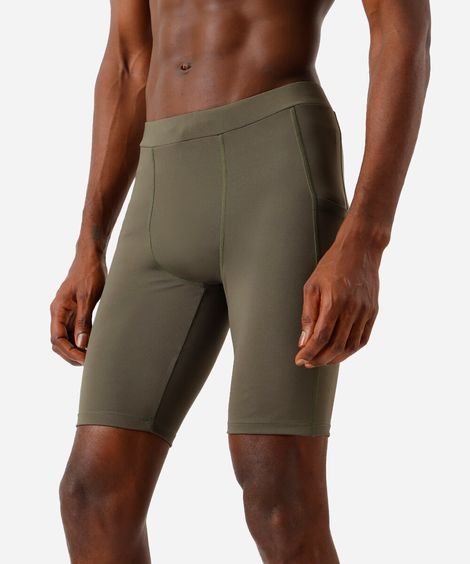 bermuda masculina de compressão com bolsos esportiva verde
