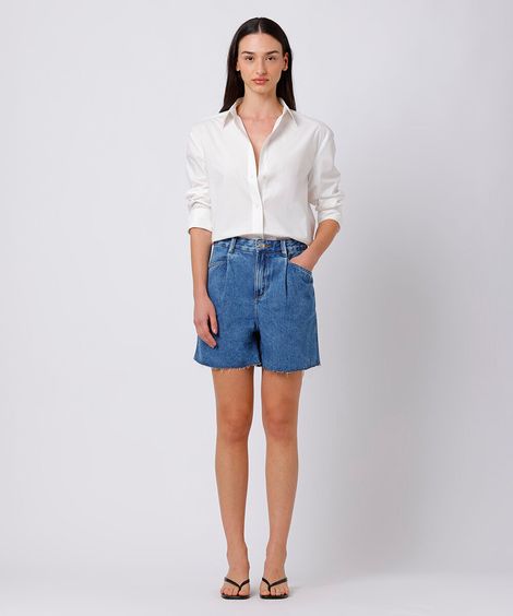 short feminino jeans com pregas e barra a fio mindset azul