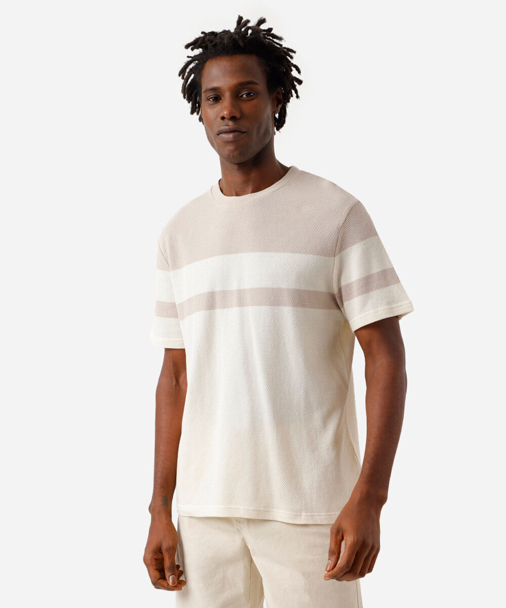 camiseta comfort texturizada listrada manga curta bege