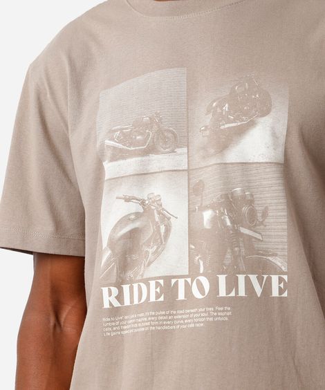 camiseta masculina de algodão estampada  marrom