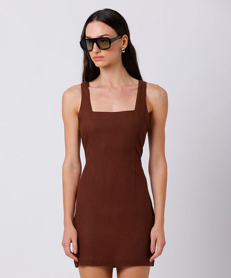 vestido curto feminino com linho decote quadrado mindset marrom