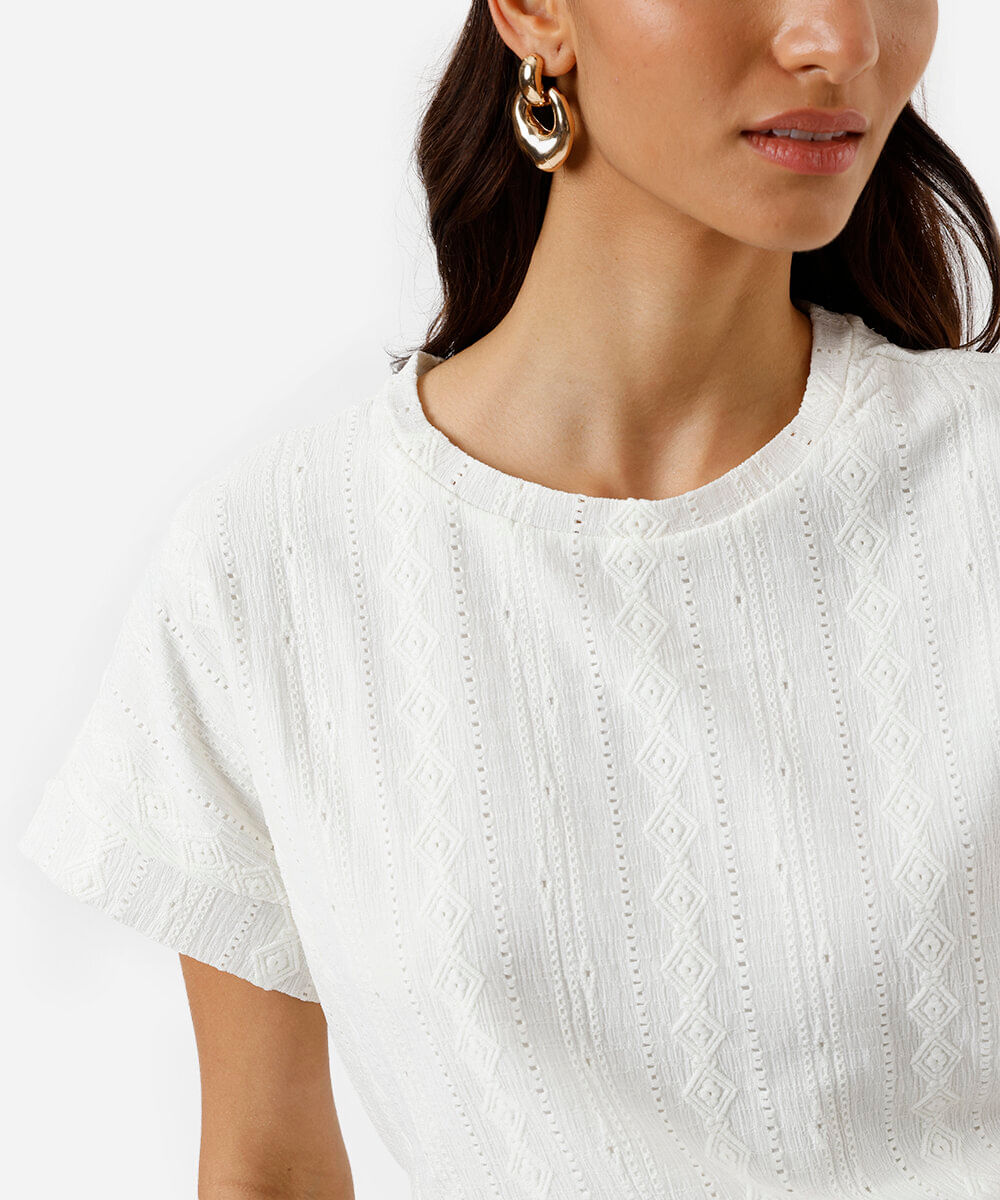 blusa feminina manga curta  texturizada off white