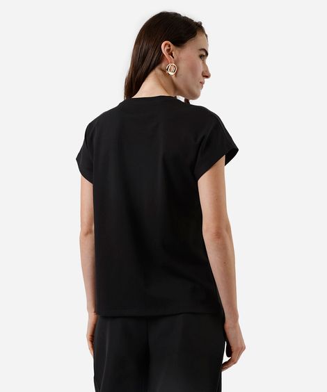 camiseta feminina de algodão peruano decote v preta