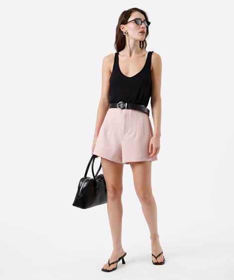 short de alfaiataria feminino com pences rosa