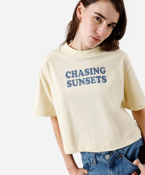 camiseta box fit feminina de algodão estampada oversized amarela