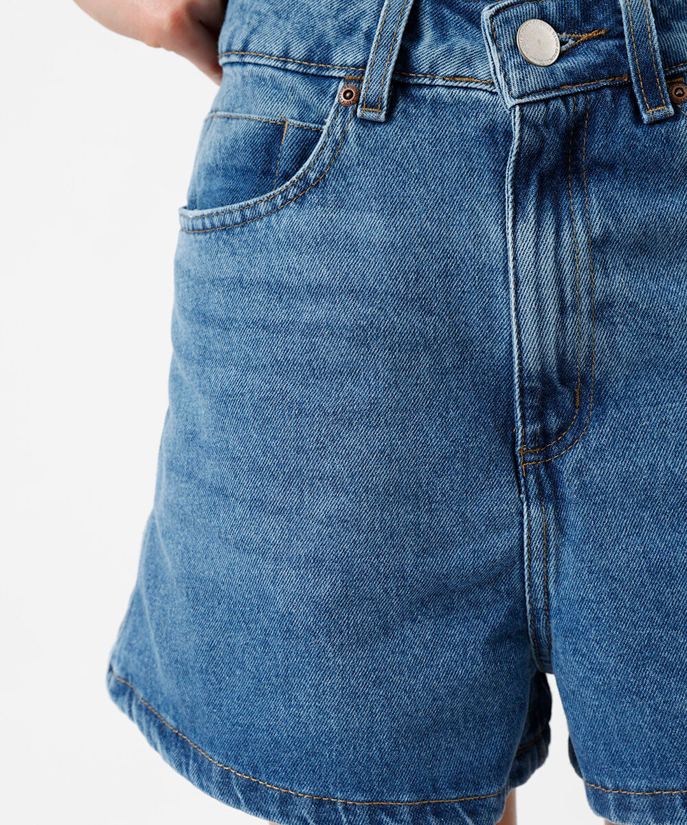 short feminino jeans cintura alta azul