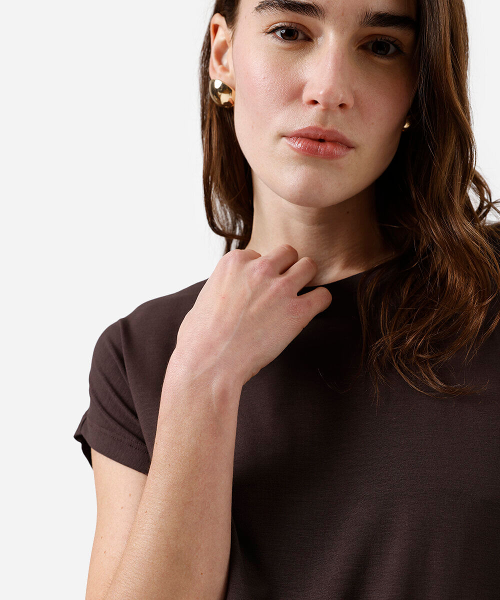 blusa feminina de viscose decote redondo marrom