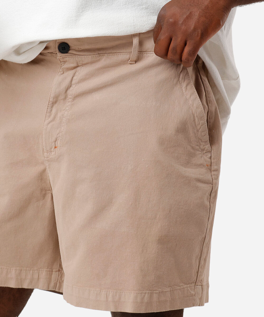 bermuda reta masculina de sarja cós elástico plus size bege