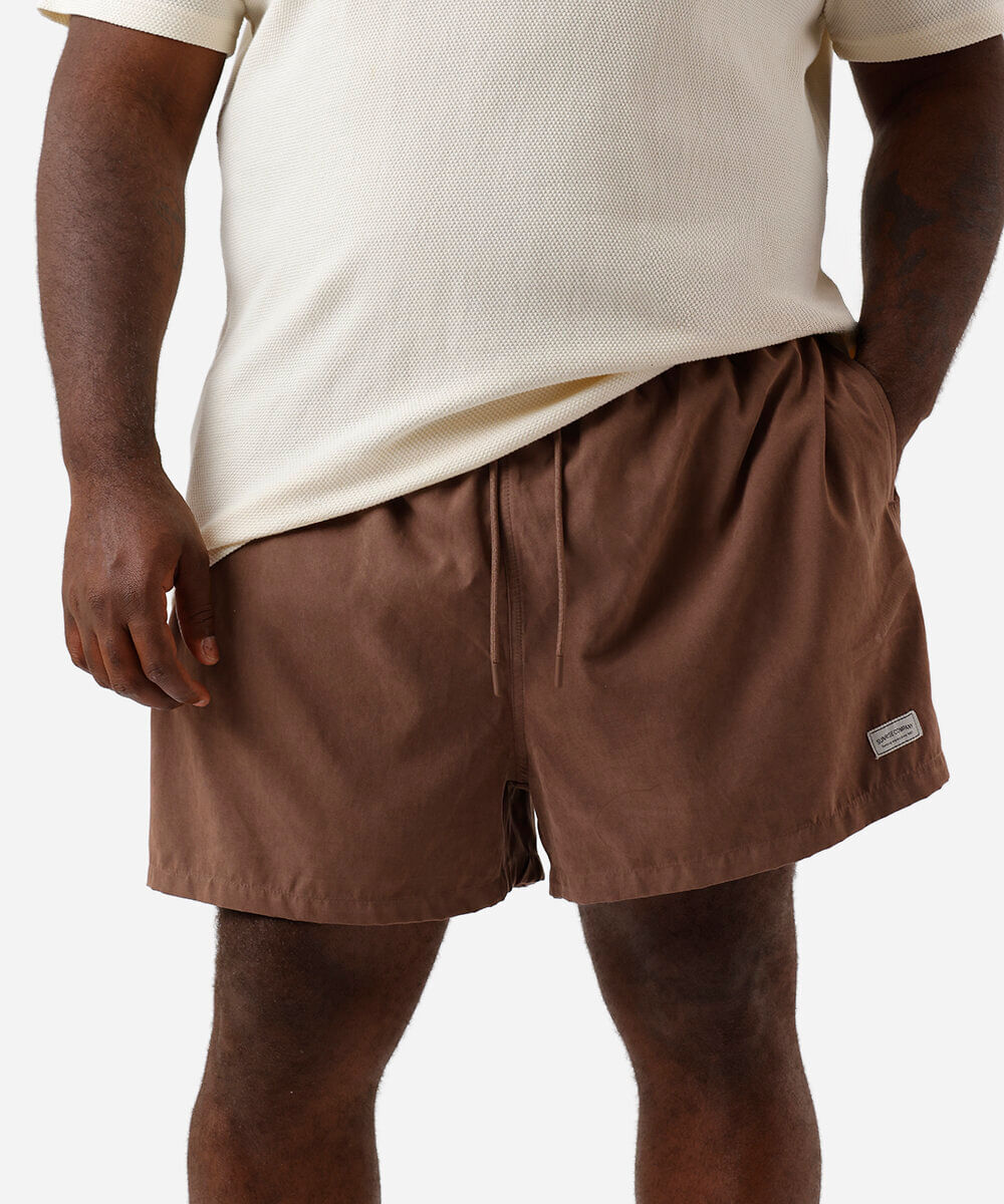 short masculino de poliamida plus size marrom