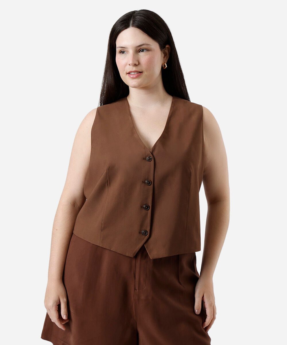 colete de alfaiataria feminino com viscose plus size marrom