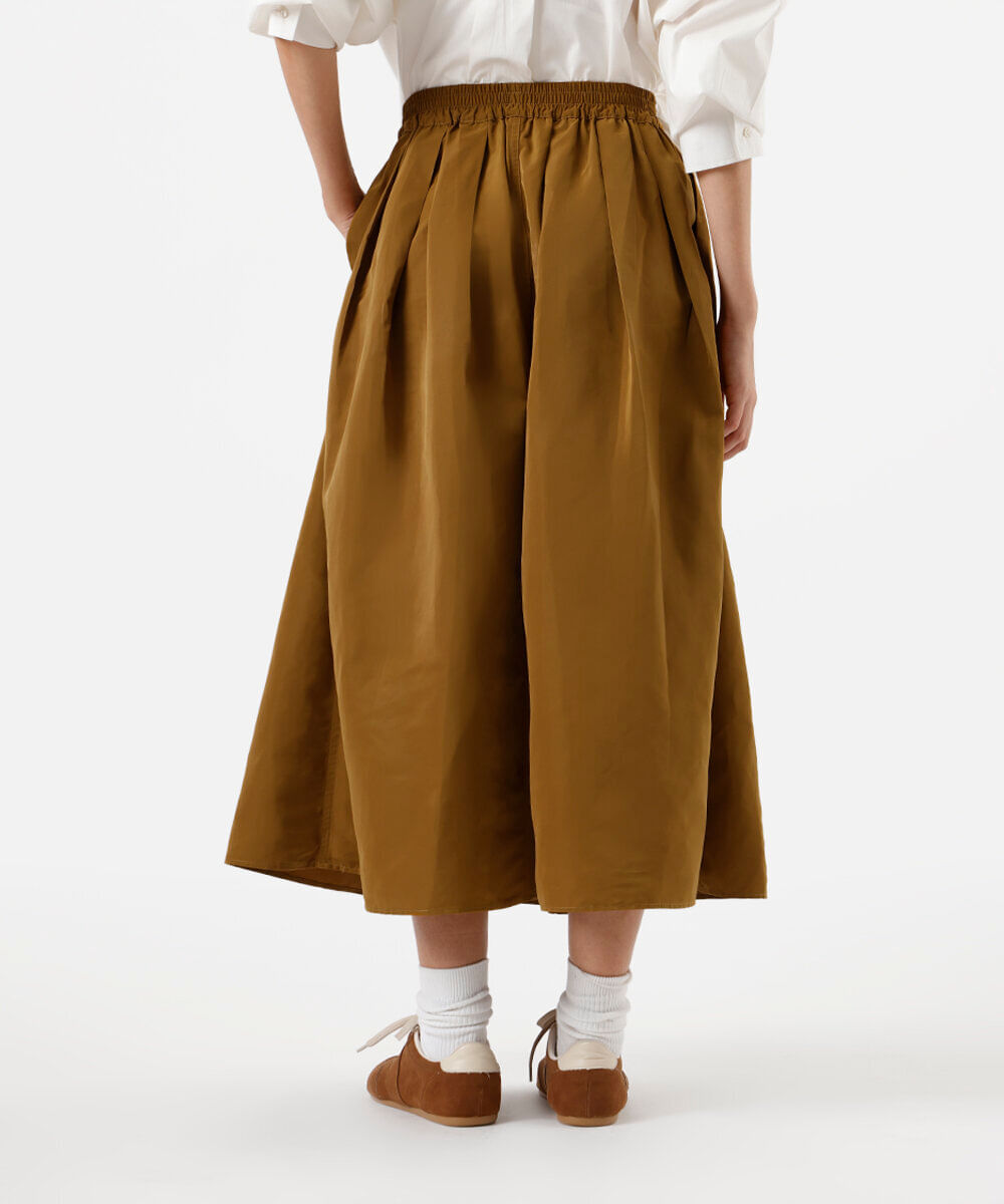 saia midi feminina com pregas bege