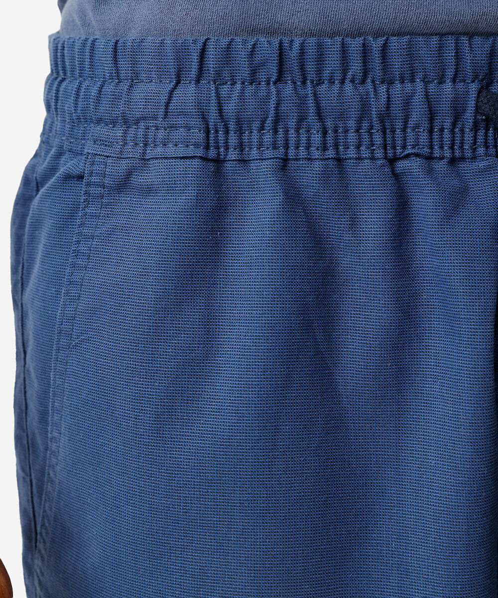 bermuda jogger de sarja texturizada azul