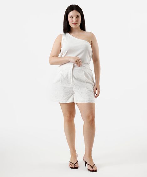 short feminino de laise com pregas e cós elástico plus size off white