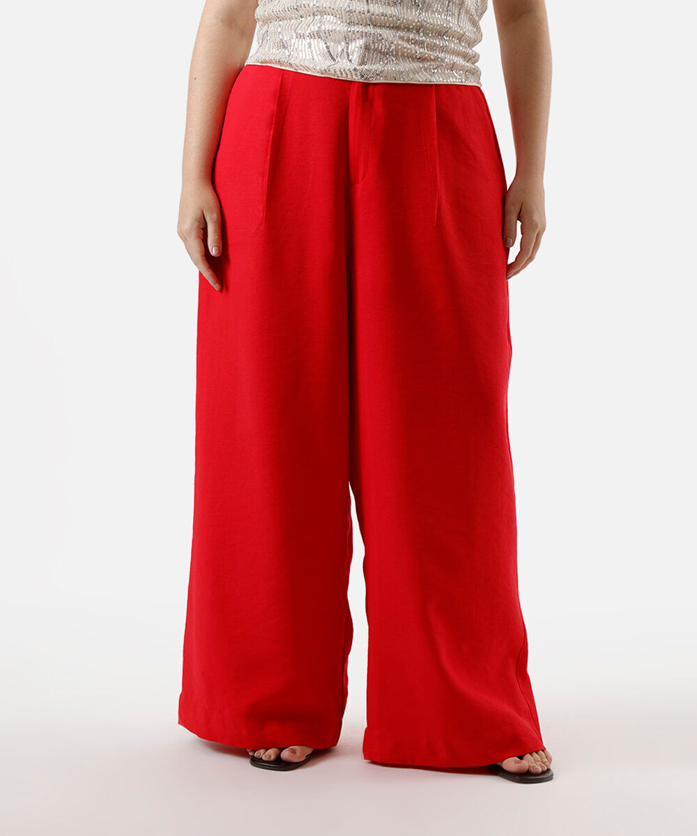 calça alfaiataria com prega e bolso plus size vermelha