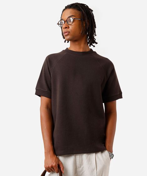camiseta slim masculina manga curta raglan marrom