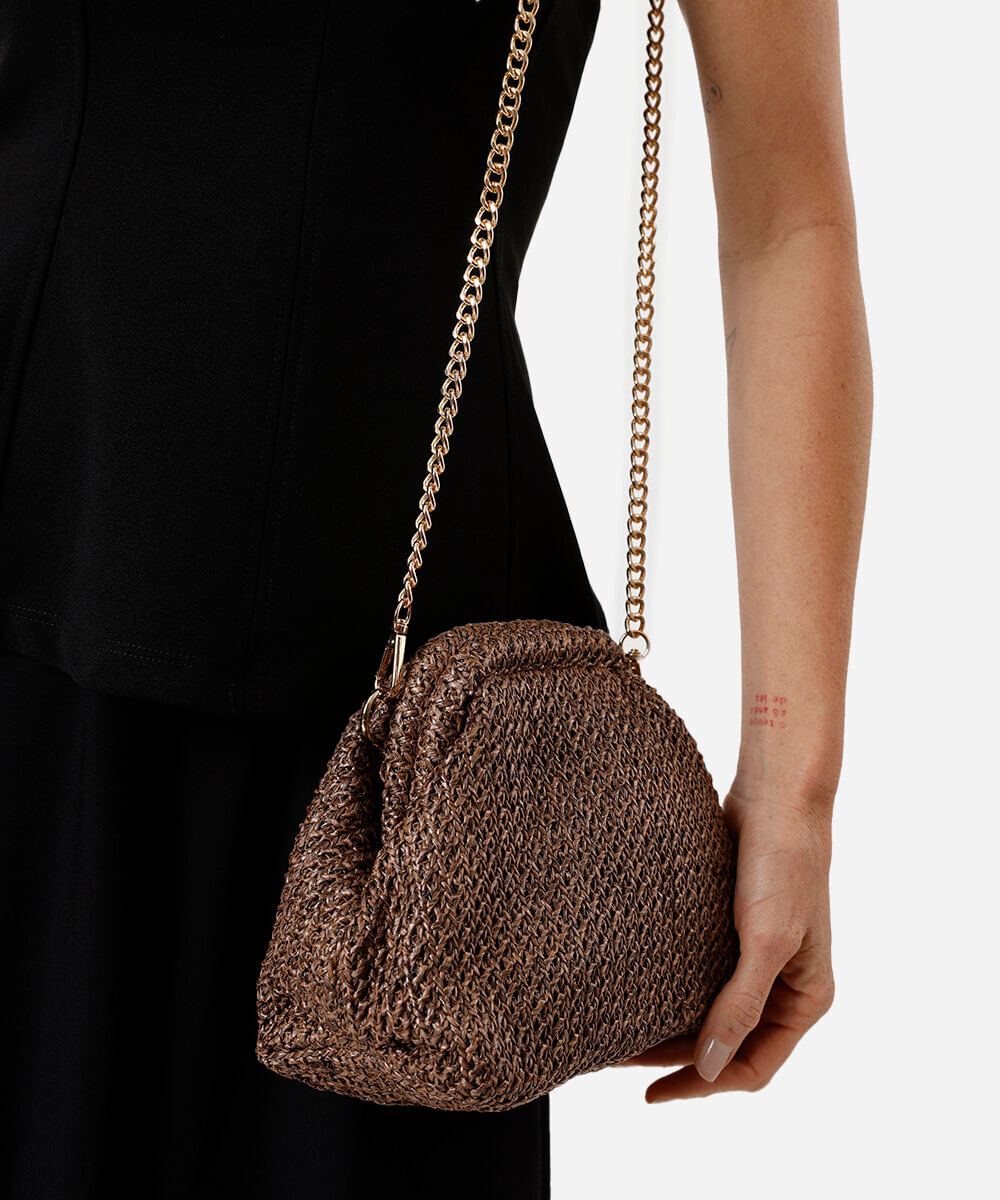 bolsa clutch de palha alça de corrente marrom