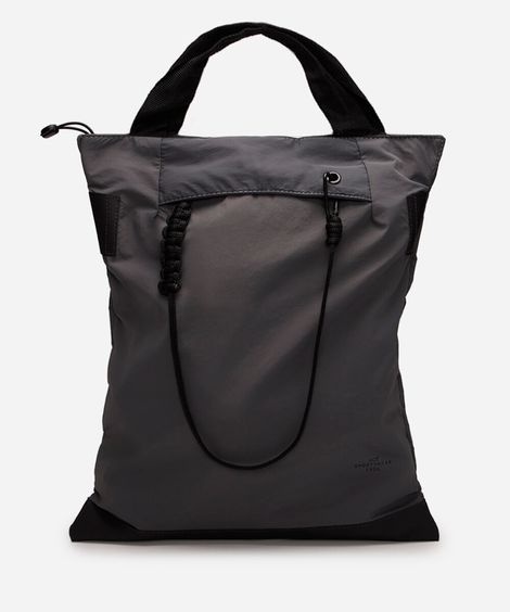 mochila esportiva com cordão cinza
