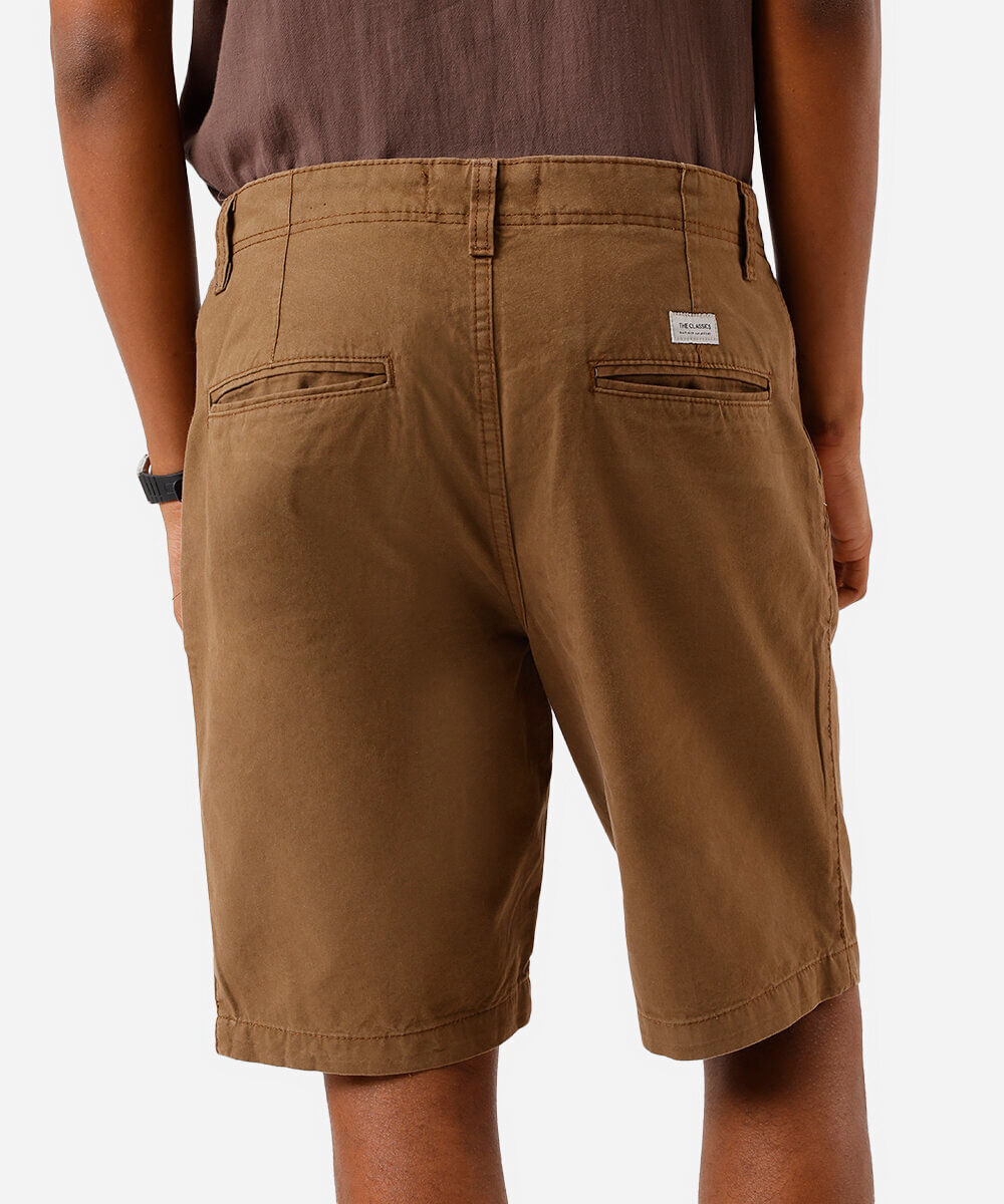 Bermuda Reta de Sarja - marrom