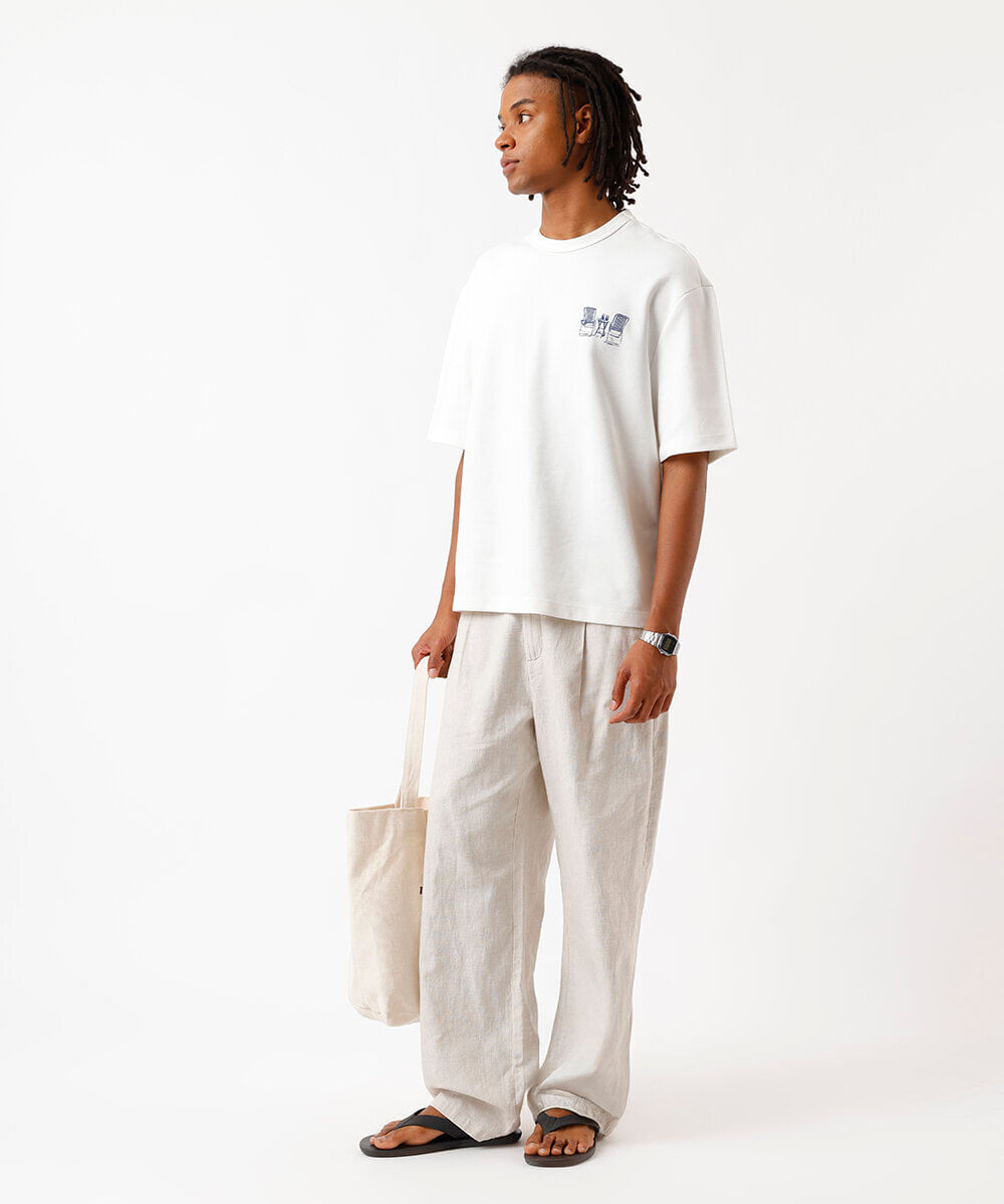 camiseta box fit masculina com algodão estampada off white