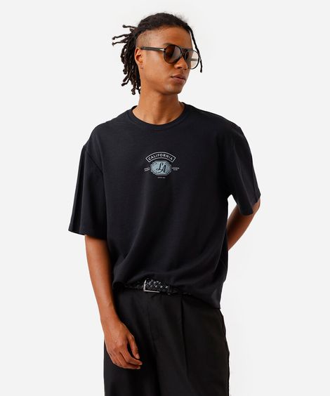 camiseta box fit masculina com algodão estampada preta