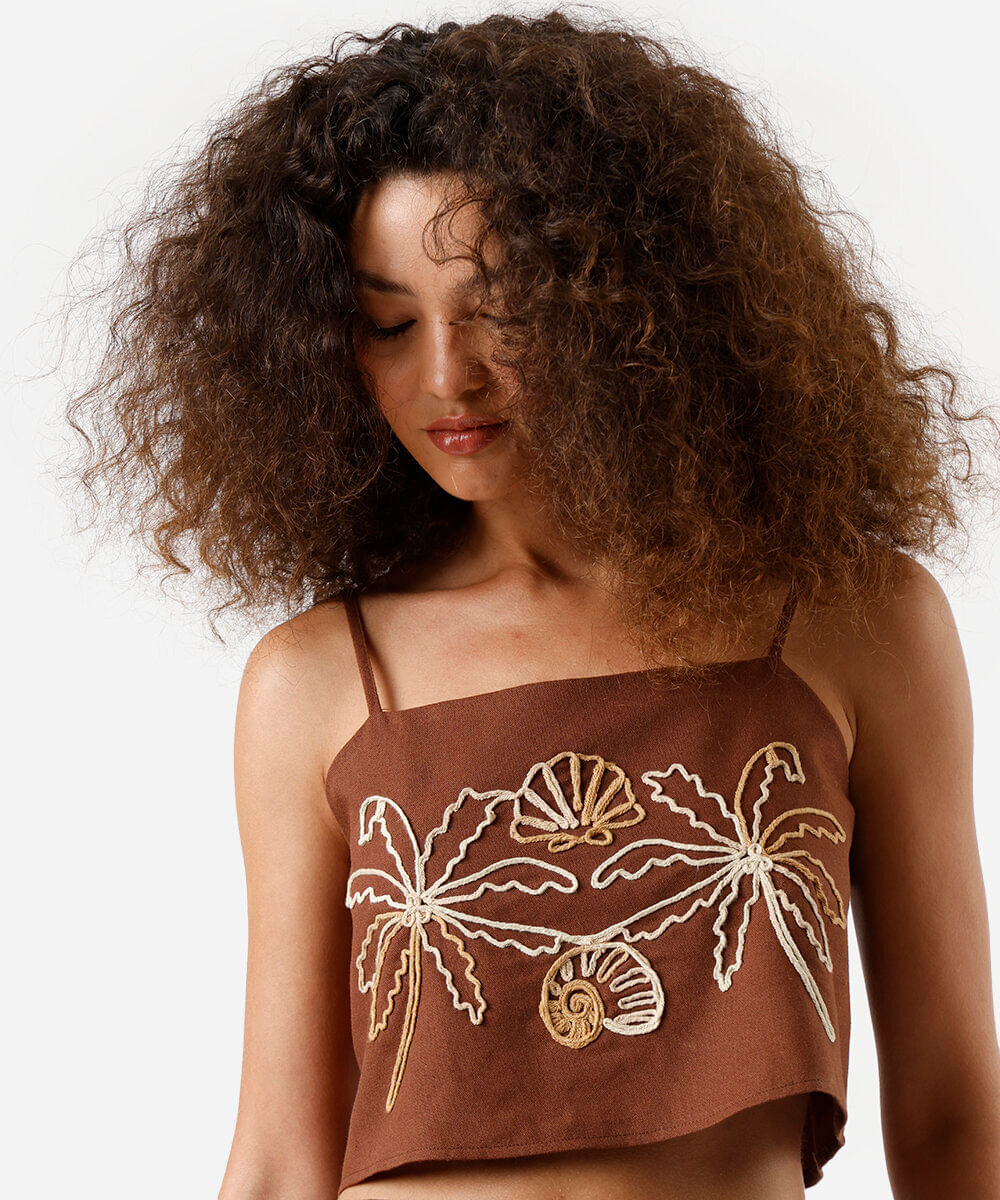 cropped feminino com linho bordado marrom