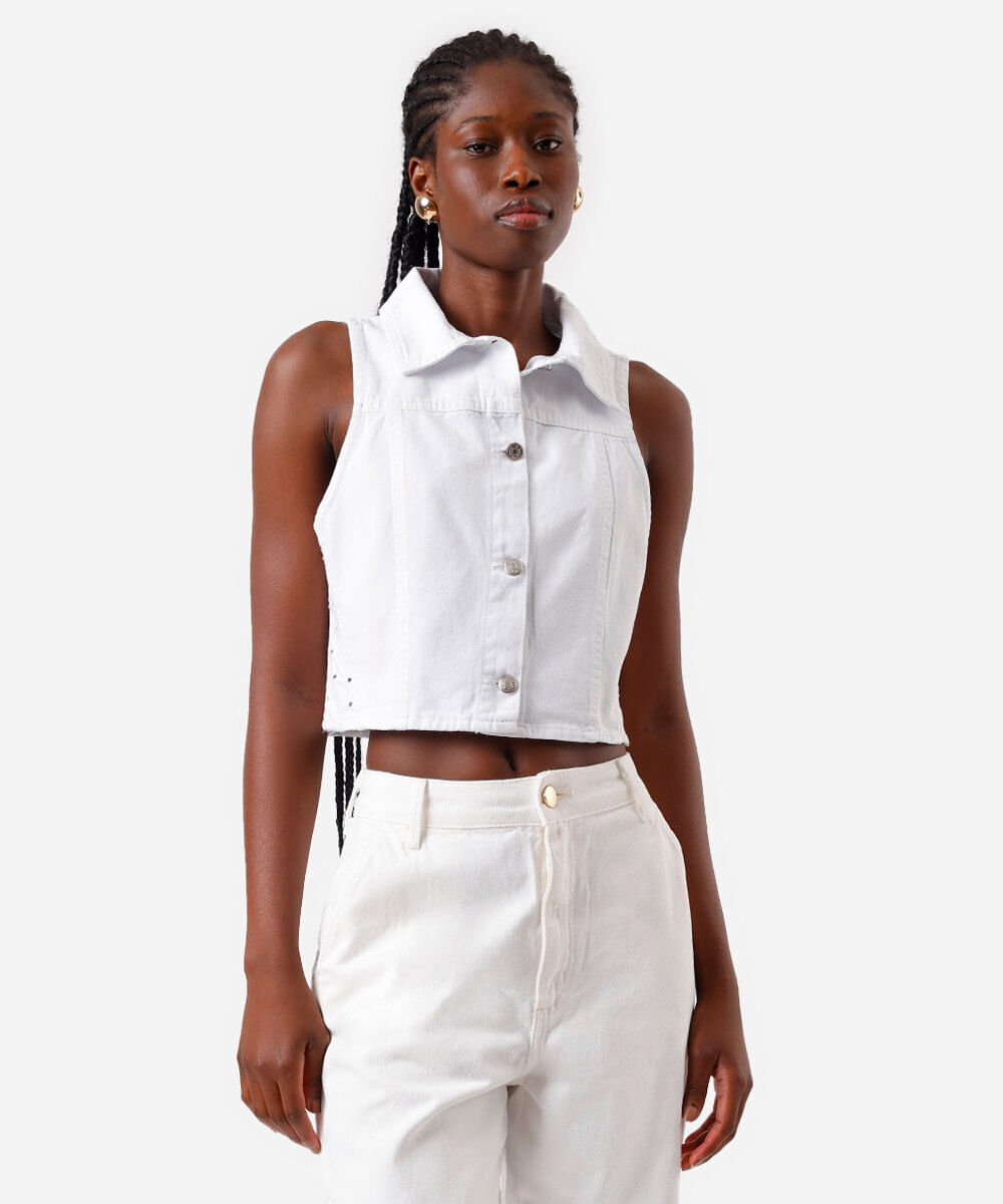 colete feminino de sarja com bordado branco