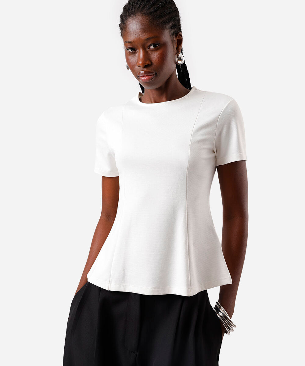 blusa peplum feminina com com viscose e recortes manga curta off white