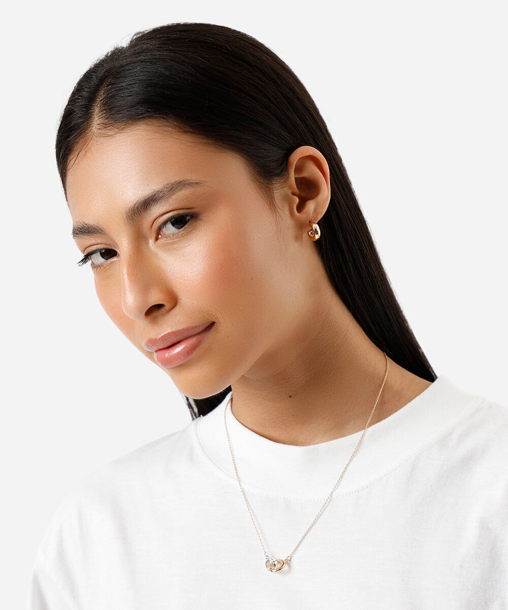 conjunto de colar e par de brincos femininos dourado