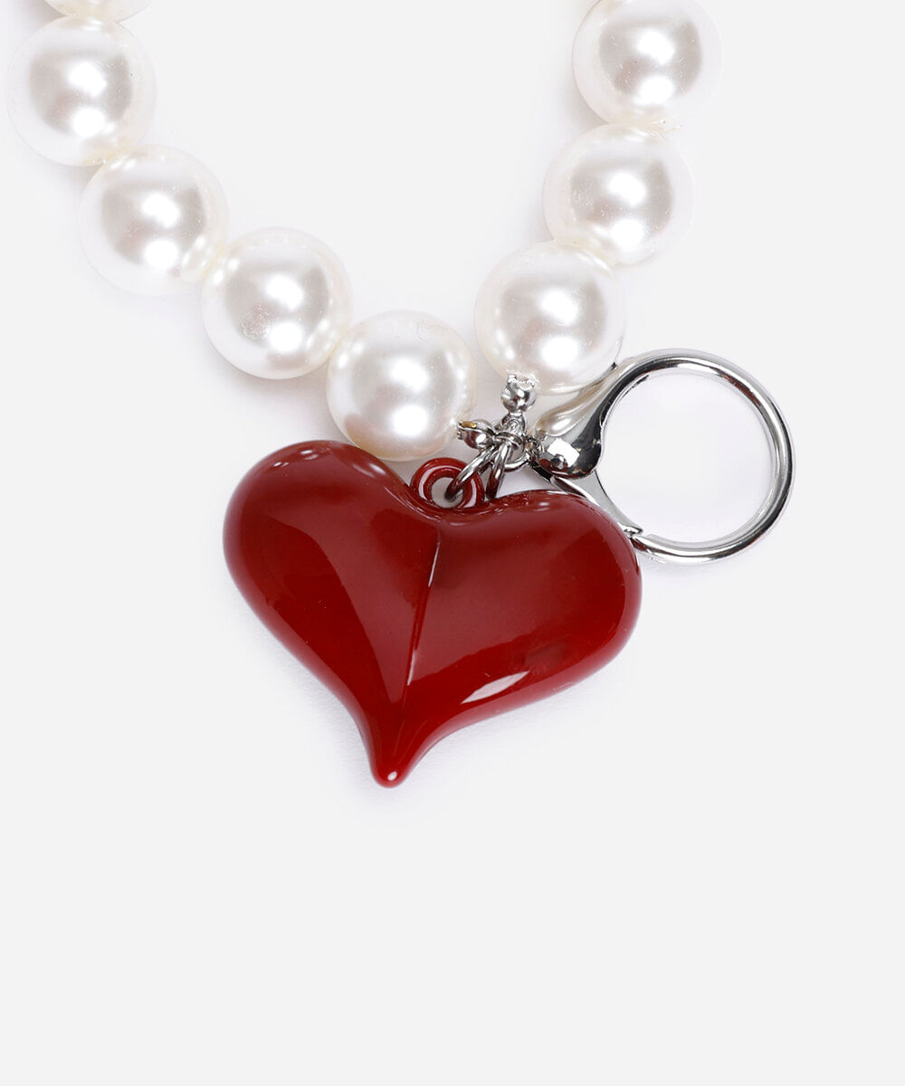 chaveiro bag charm pérolas e coração colorido