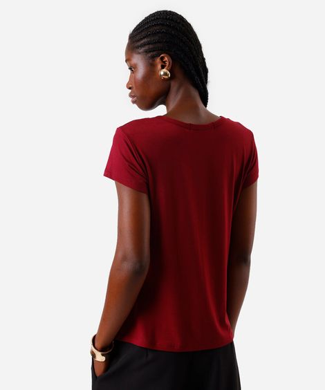 blusa feminina de viscose com botões vinho