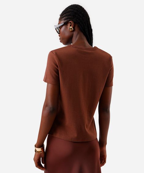 camiseta feminina manga curta regular  marrom