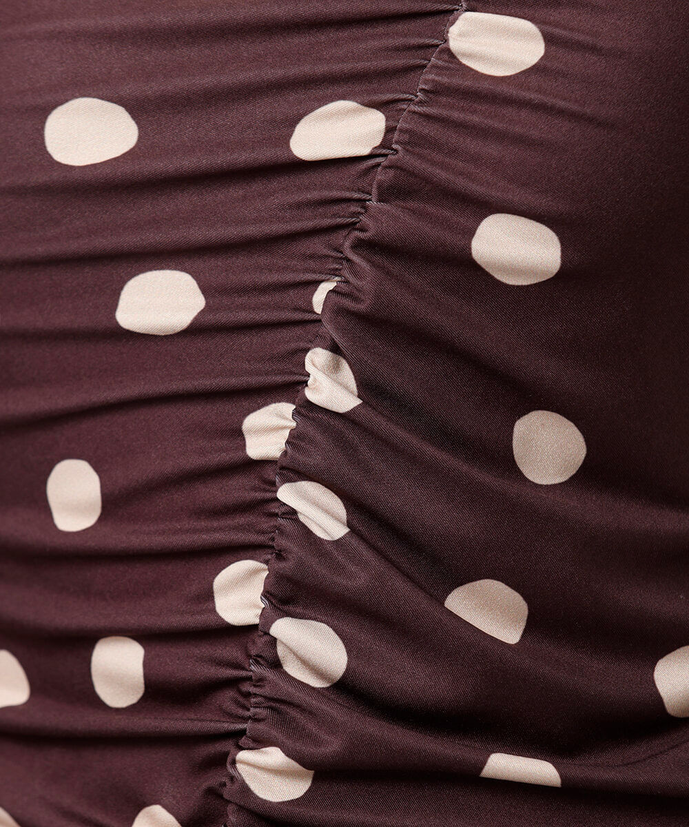 vestido midi feminino franzido poá mindset marrom