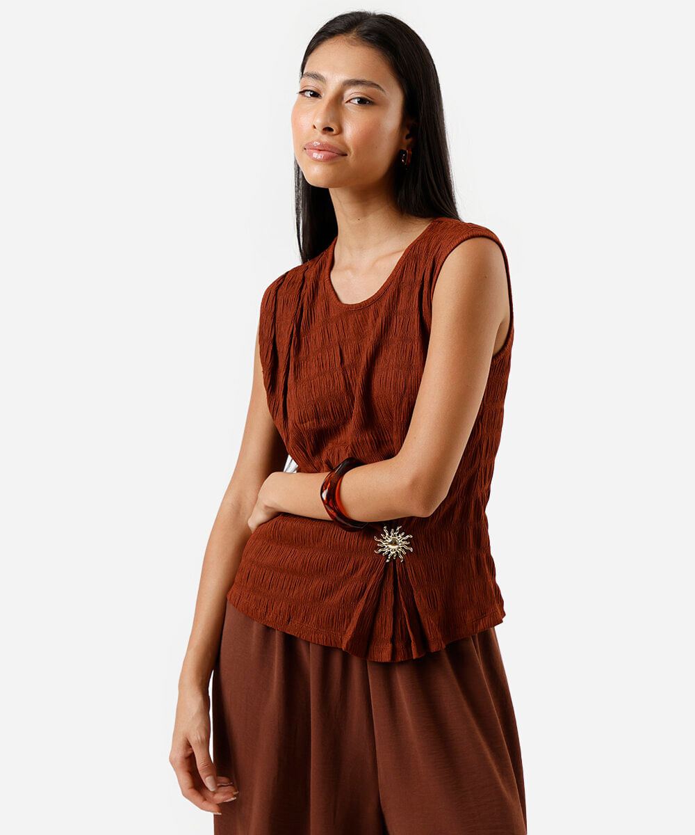 regata feminina texturizada com aviamento laranja