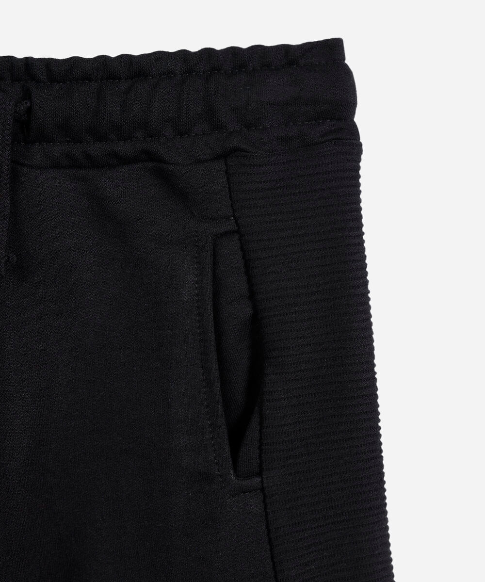 bermuda infantil de moletom texturizada com bolsos preta