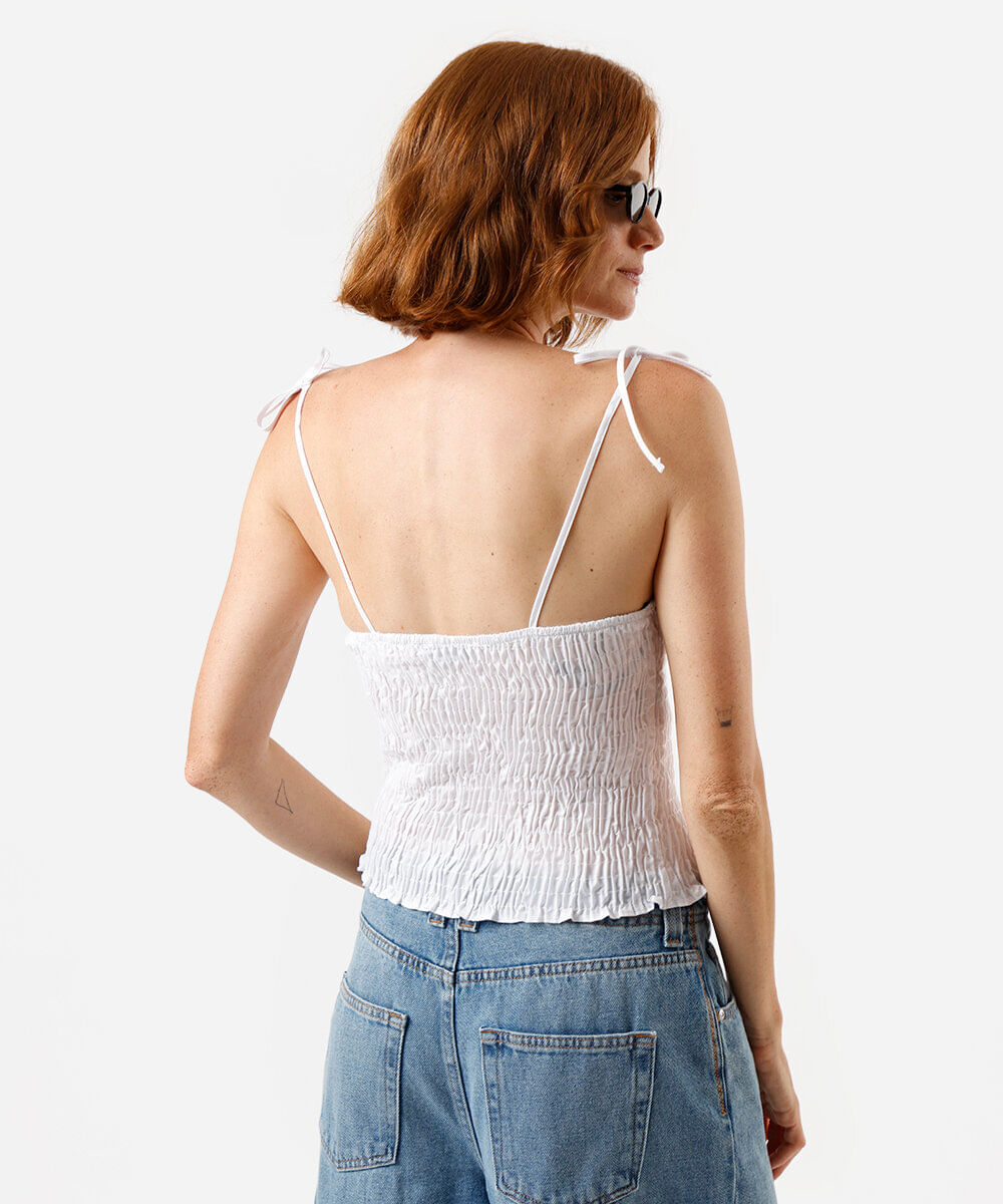 blusa alça fina feminina decote coração franzida off white