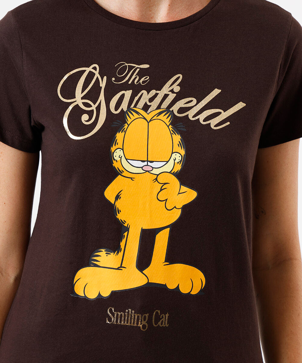 camiseta feminina de algodão garfield marrom