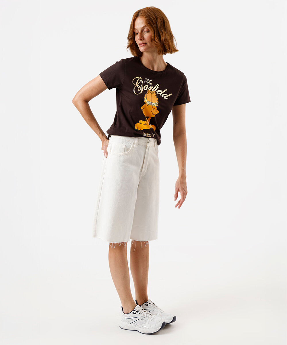 camiseta feminina de algodão garfield marrom
