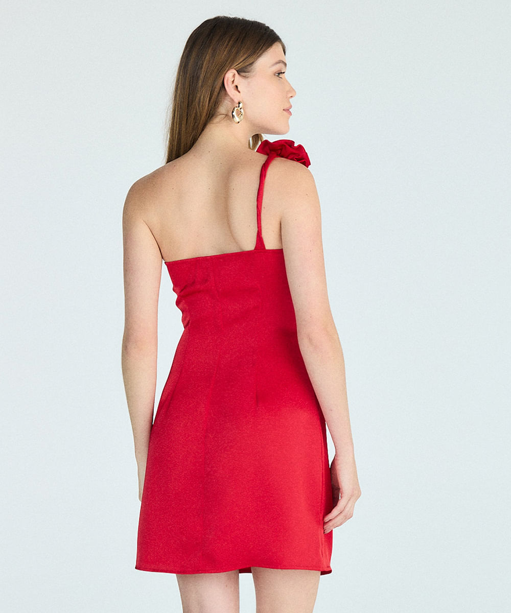 vestido curto ombro único com flor vermelho