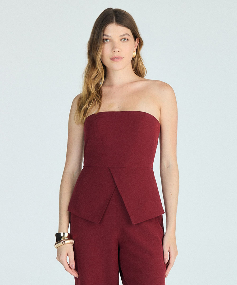 macacão peplum feminino de alfaiataria sem alça vinho