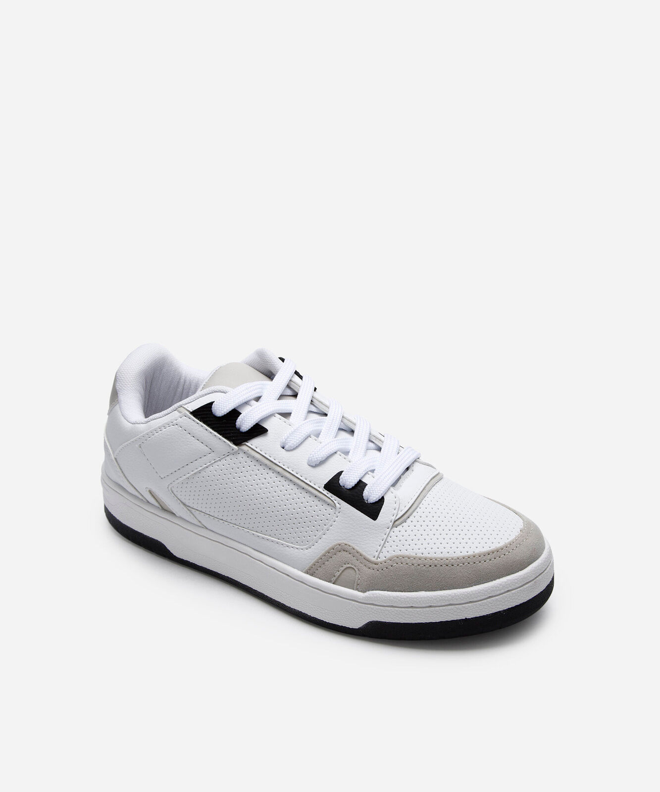 tênis street masculino com recortes branco