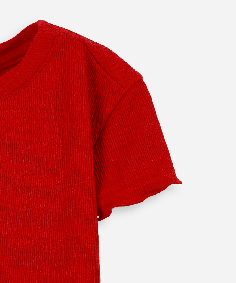 blusa infantil texturizada com frufru vermelha